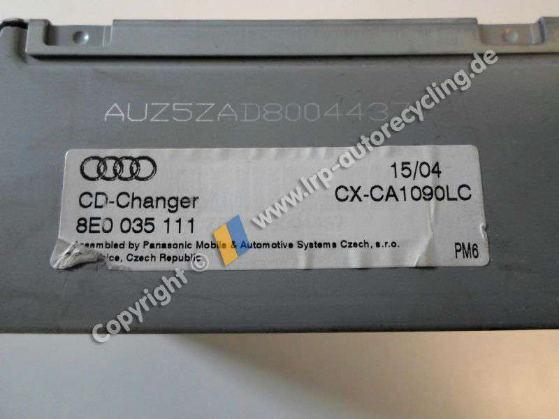 Audi A3 8P Bj. 2005 original 6-fach CD-Wechsler 8E0035111